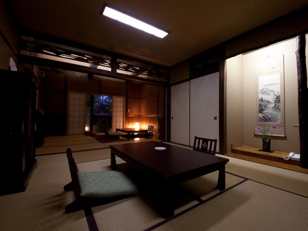 Hatago Kounokura Юфу Екстериор снимка